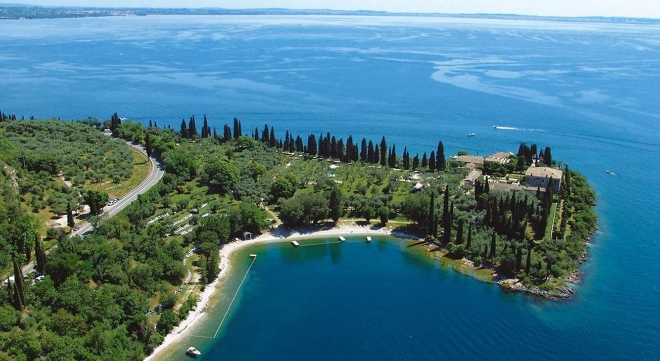 The best beaches on Lake Garda: Baia delle Sirene